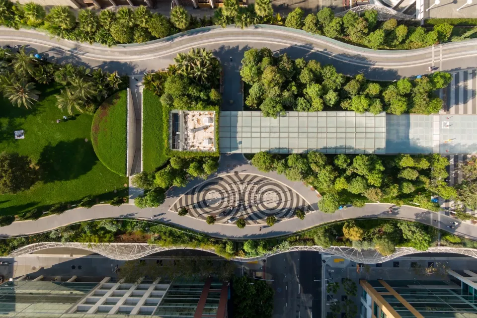 Bird's eye view of Salesforce Park in San Francisco, CA.